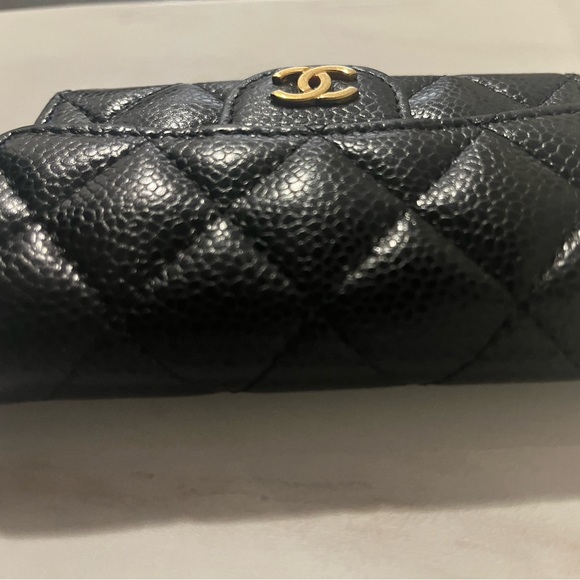 ⭐️SOLD to a lovely buyer ⭐️ AUTHENTIC Chanel Flap Card Holder - Picture 7 of 16